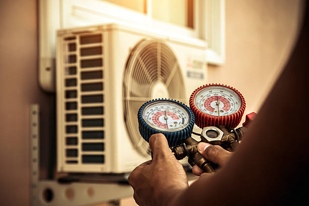 Professional Hvac technician working in Port Royal, KY